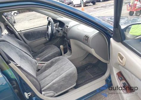 1998 Toyota Corolla Le from USA, damaged, VIN 2T1BR18E0WC074215